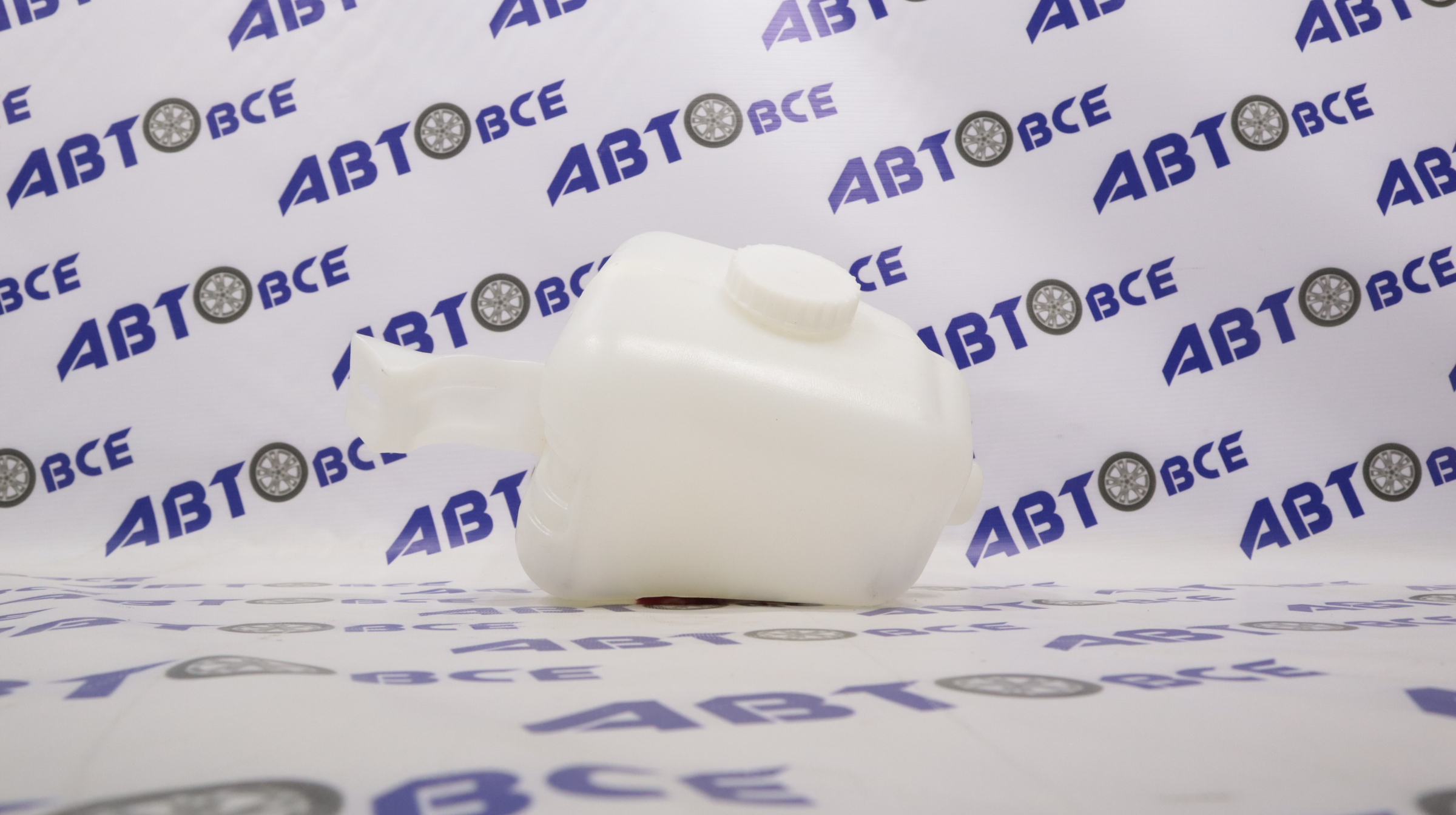 Бачок омывателя ВАЗ-2190-2192-2194 (1мотор) UAD